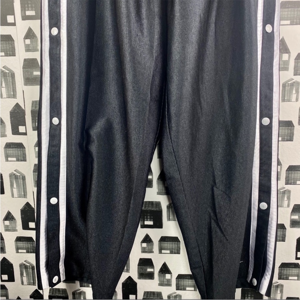 Nike oversize button up black & white athletic pants men’s XXL - Picture 2 of 5